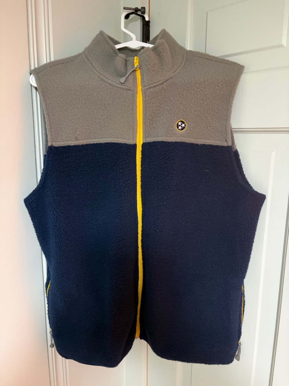 Men's Two-Tone Fleece Vest in Navy and Gray with Yellow Zip